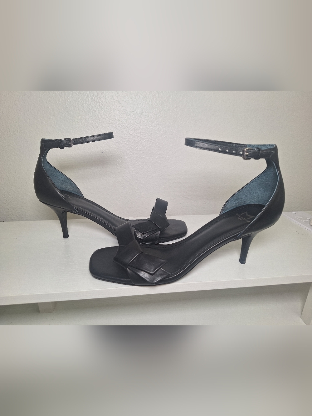 Black Leather Bow-Accent Women's Heeled Sandals
